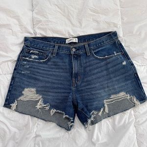 A&F mid rise boyfriend shorts